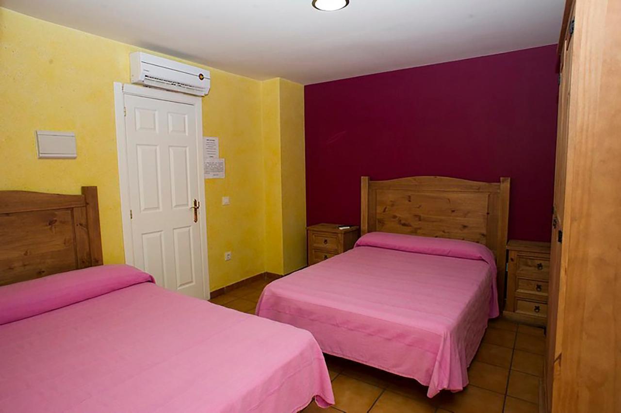 Hostal Velarde Talavera de la Reina Eksteriør billede